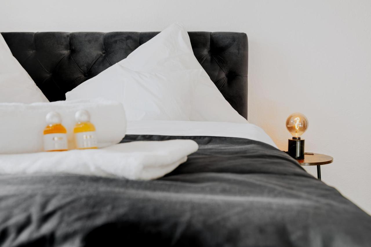 Blissplace 3 Zi Premium Apartment Nahe Getec Arena Mit Kingsize Betten Und Balkon 马格德堡 外观 照片