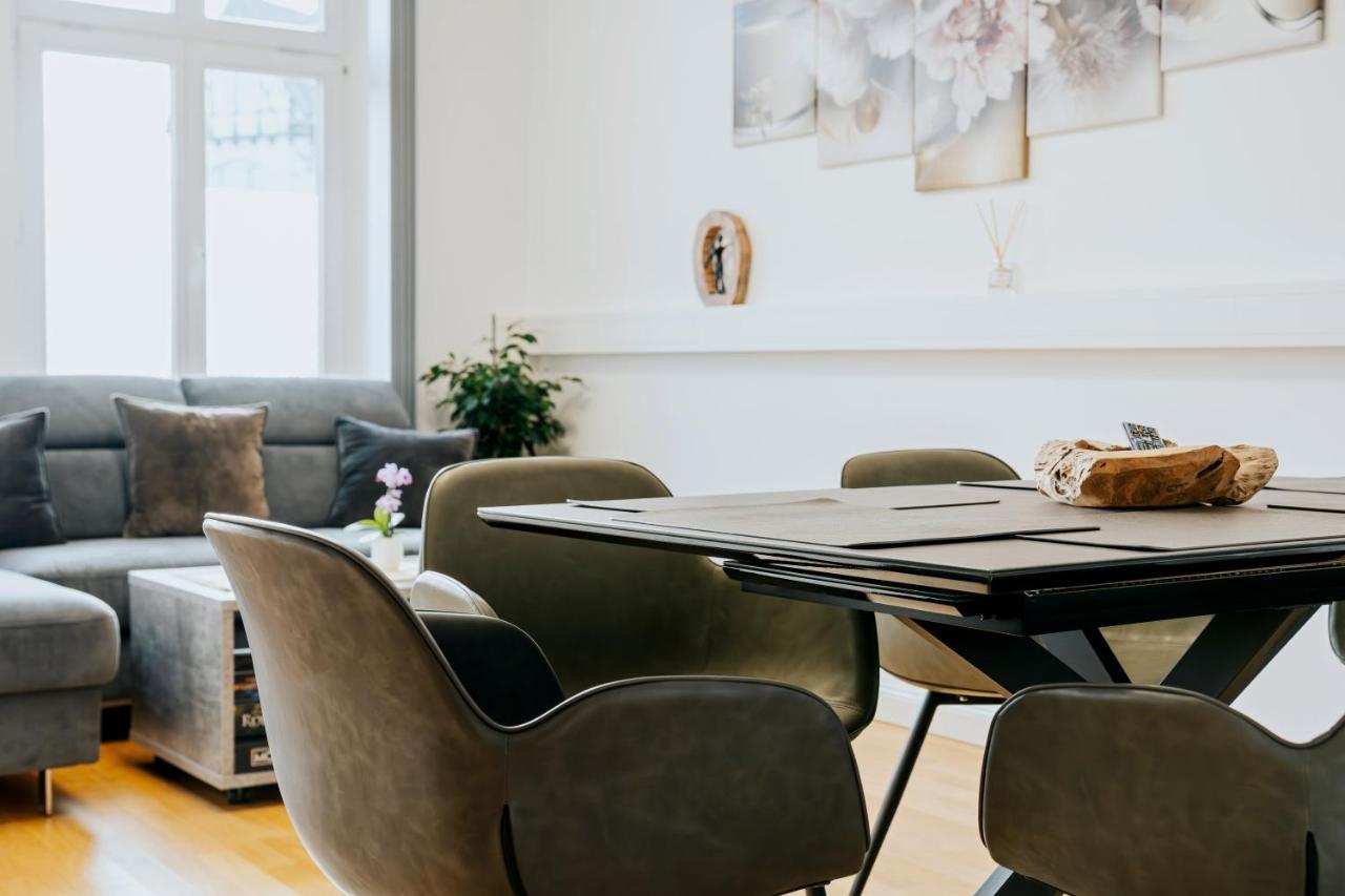 Blissplace 3 Zi Premium Apartment Nahe Getec Arena Mit Kingsize Betten Und Balkon 马格德堡 外观 照片